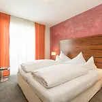 Eva,garden Hotel Saalbach-Hinterglemm