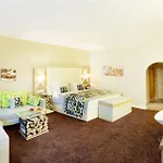 Hotel Eva,garden Saalbach-Hinterglemm
