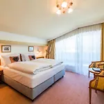Hotel Eva,garden 4*
