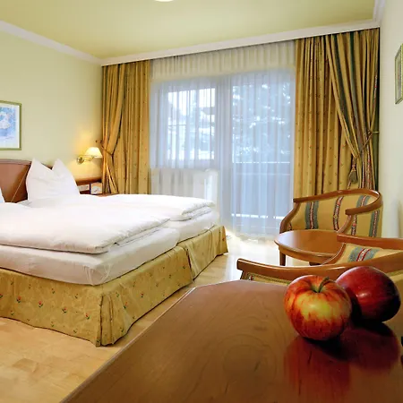 Eva,garden Hotel Saalbach-Hinterglemm