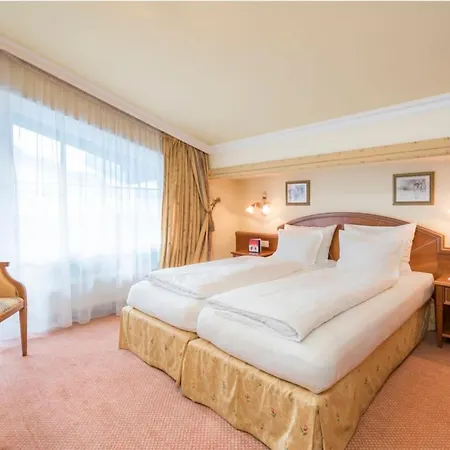 Eva,garden Hotel Saalbach-Hinterglemm