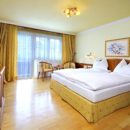 Ξενοδοχείο Eva,garden 4*