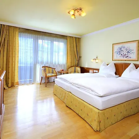 Ξενοδοχείο Eva,garden 4*